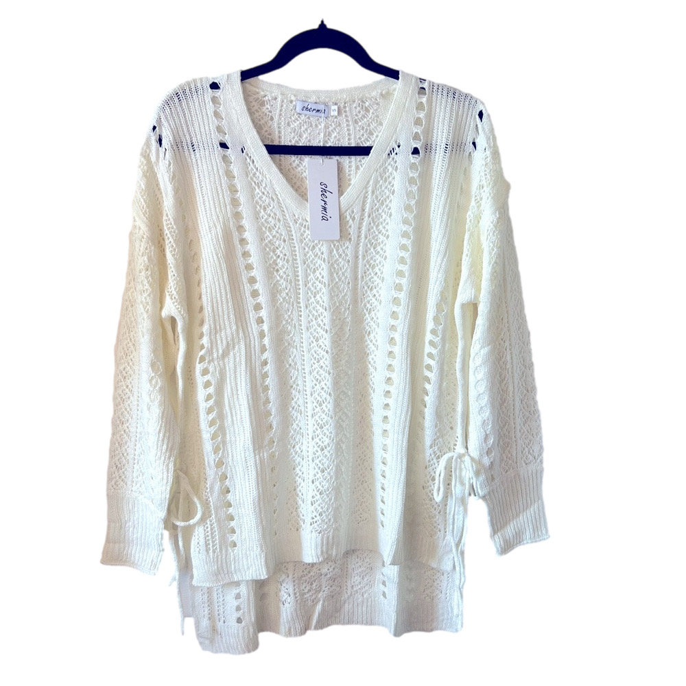 NWT Women’s Ivory crocheted blouse Size Small